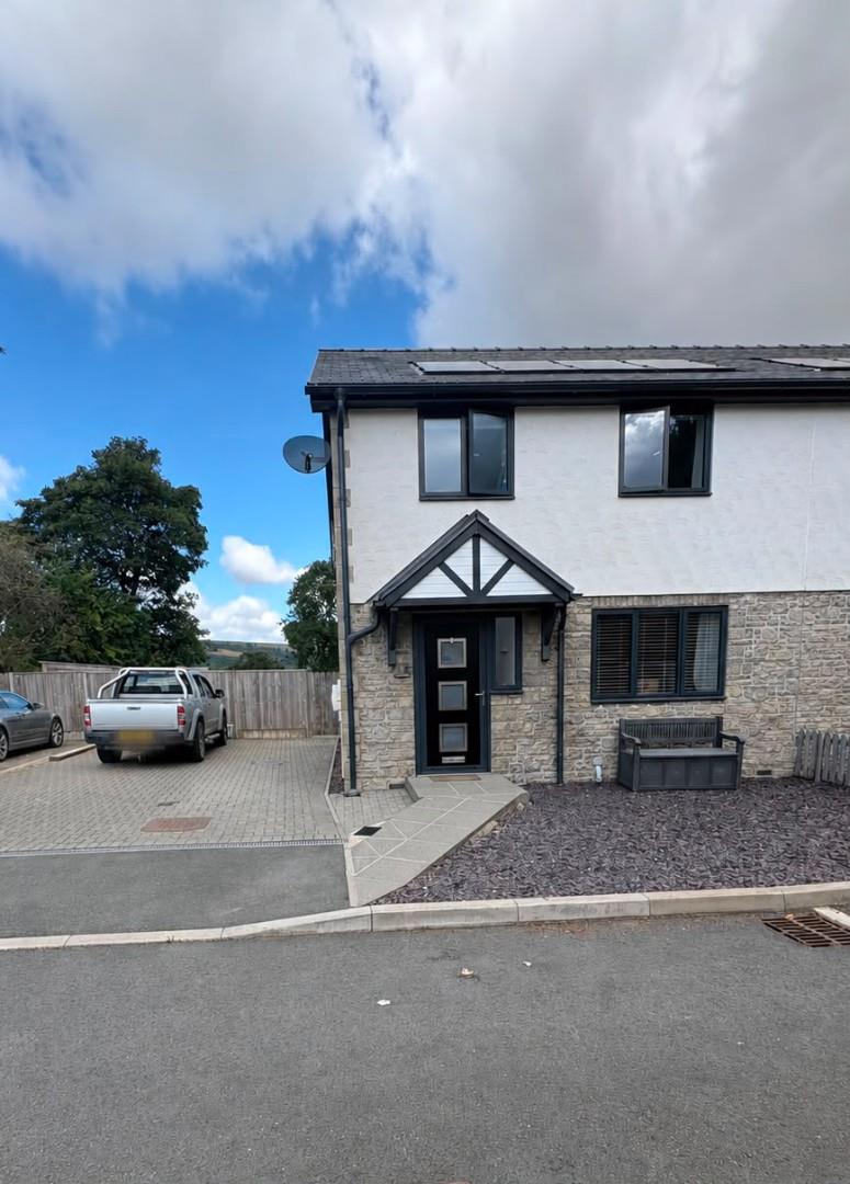 Llys Maesydd, Llandrillo, Corwen